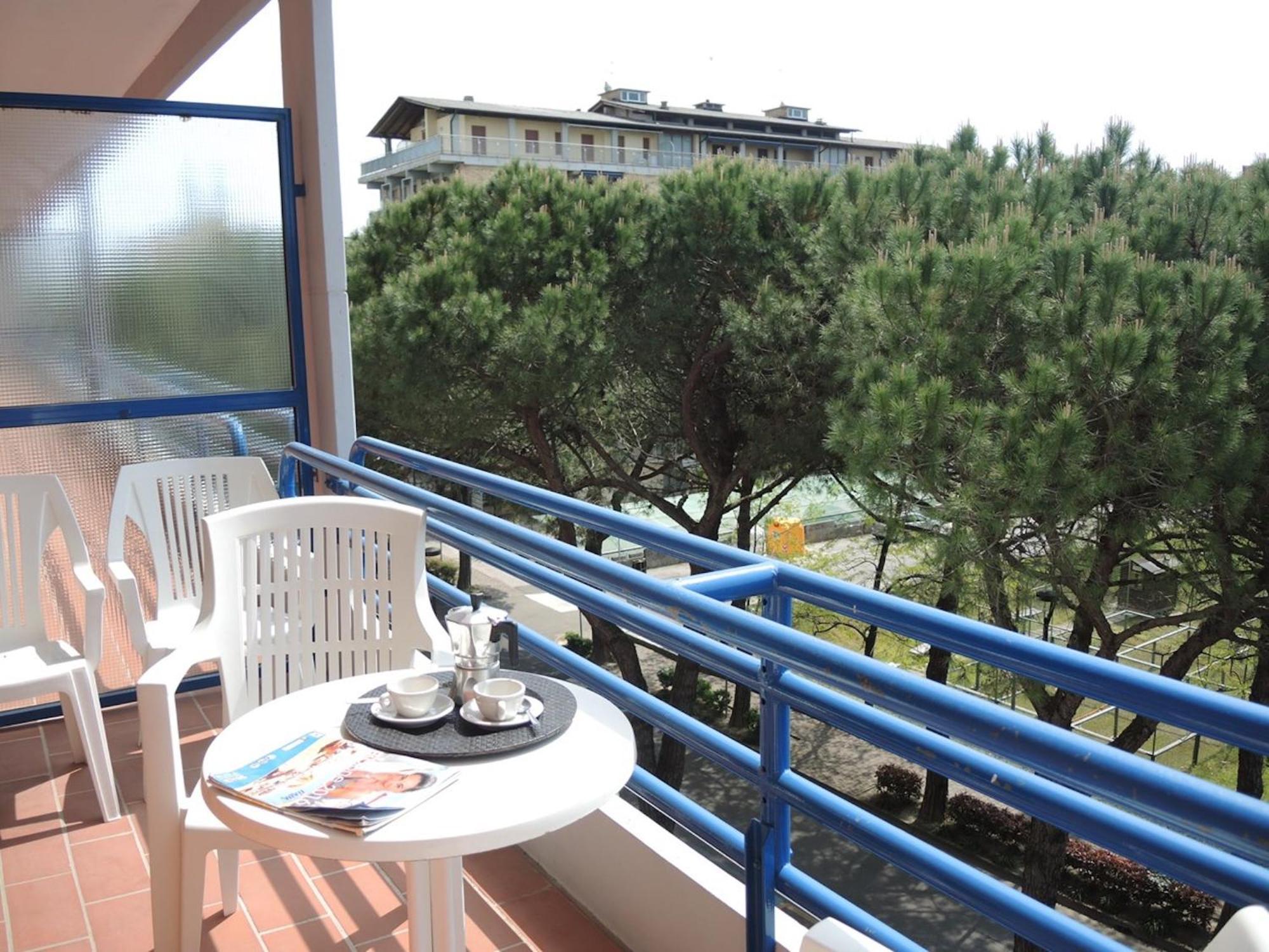 Nice Apartment With Terrace Next To The Sea Bibione Bagian luar foto