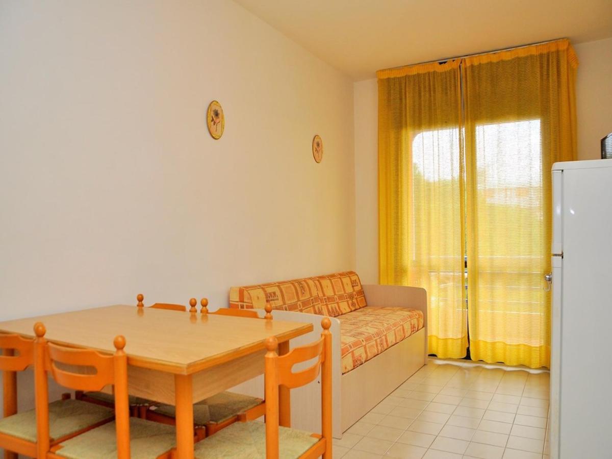 Nice Apartment With Terrace Next To The Sea Bibione Bagian luar foto