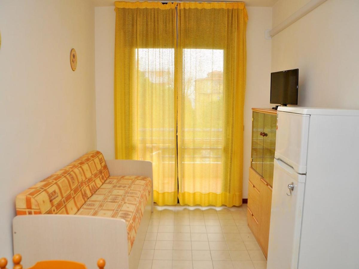 Nice Apartment With Terrace Next To The Sea Bibione Bagian luar foto