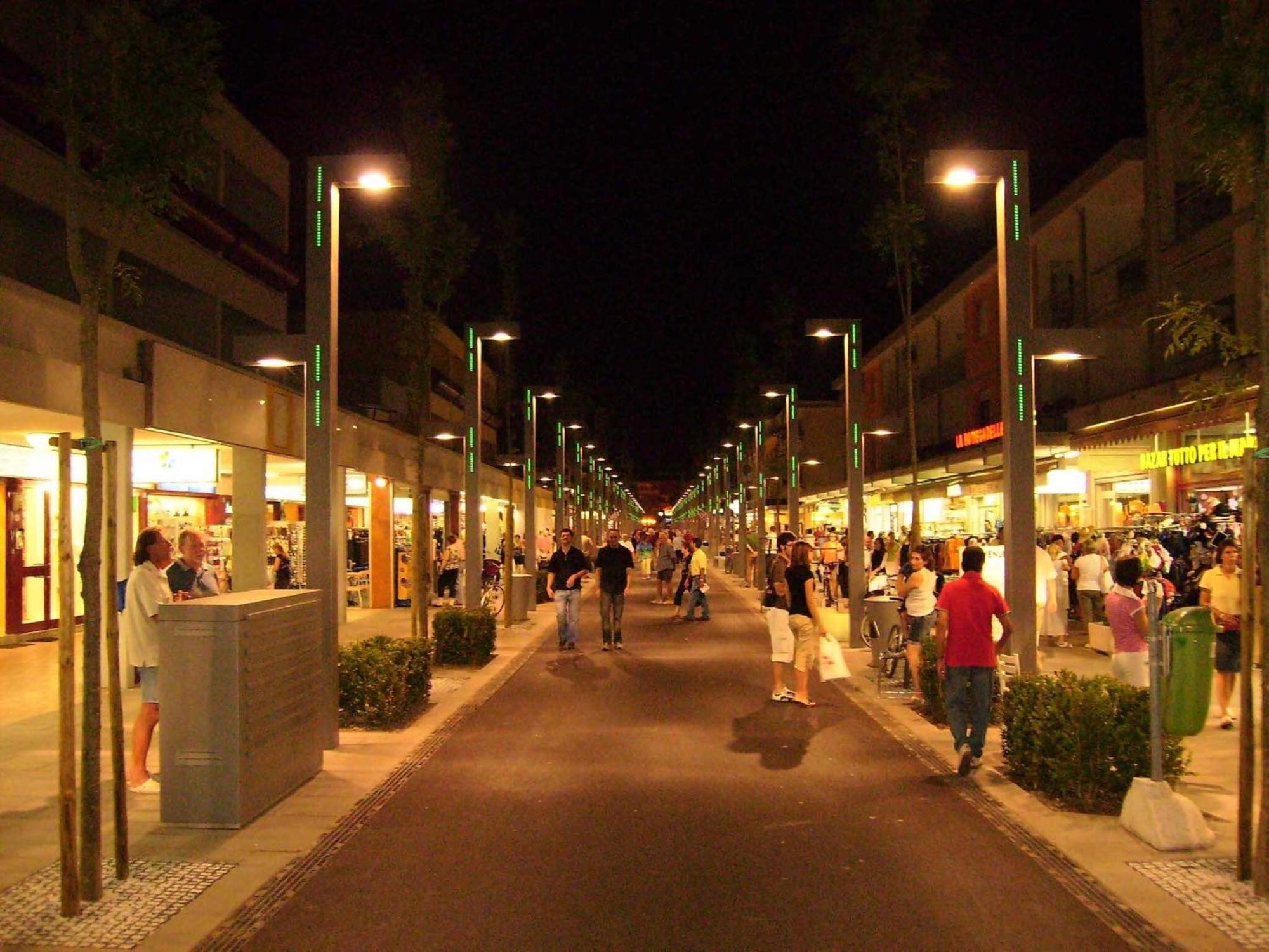 Nice Apartment With Terrace Next To The Sea Bibione Bagian luar foto